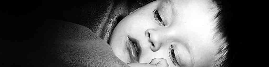 Child in bed afraid of dark